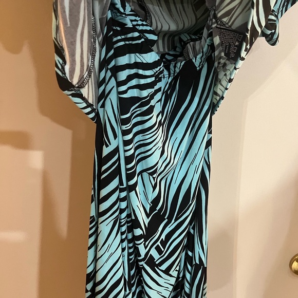 Perceptions Black and Aqua Zebra Print 2 piece Dress - Picture 6 of 11